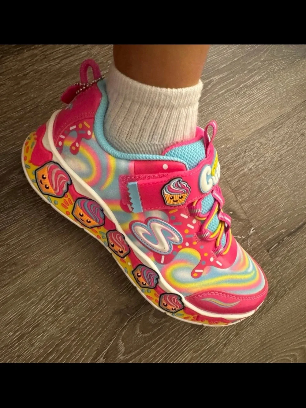 Girls scented Cupcake sketchers size 1.5 new